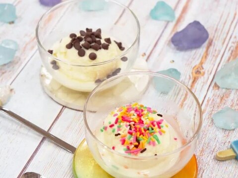 のび~るアイスの素で★チョコチップ&カラフルアイス